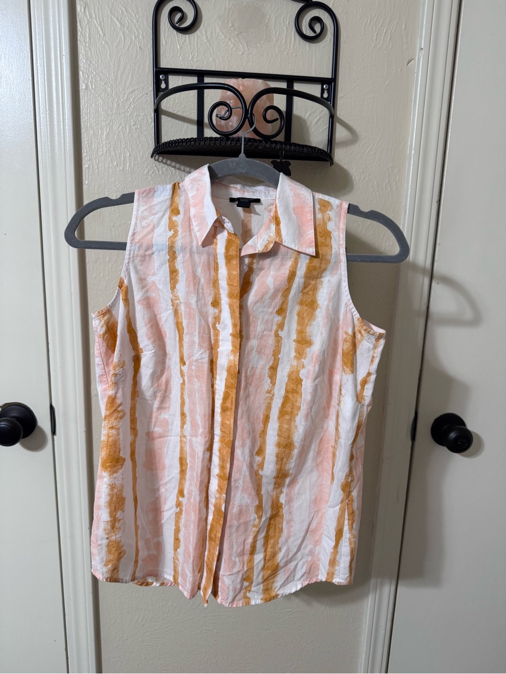 Ann Taylor Factory Size XSP Sleeveless Watercolor Blouse
